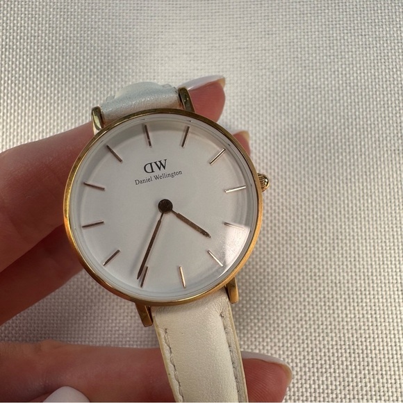 NWT Daniel Wellington Petite Bondi Rose Gold Watch - Picture 3 of 5